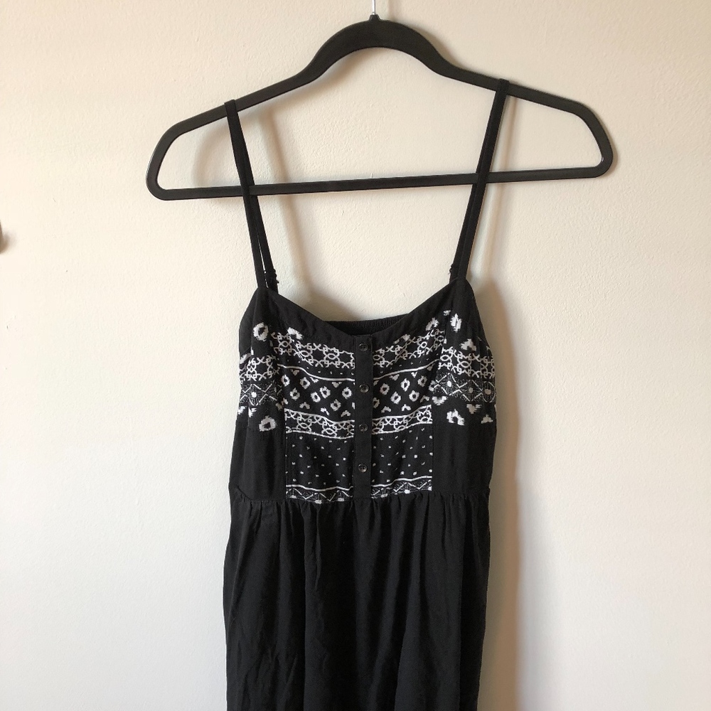 Black and White Express Dress